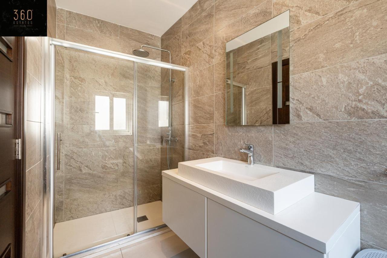 Seafront, Designer Apt With Private Terrace & Wifi By 360 Estates Pieta Экстерьер фото